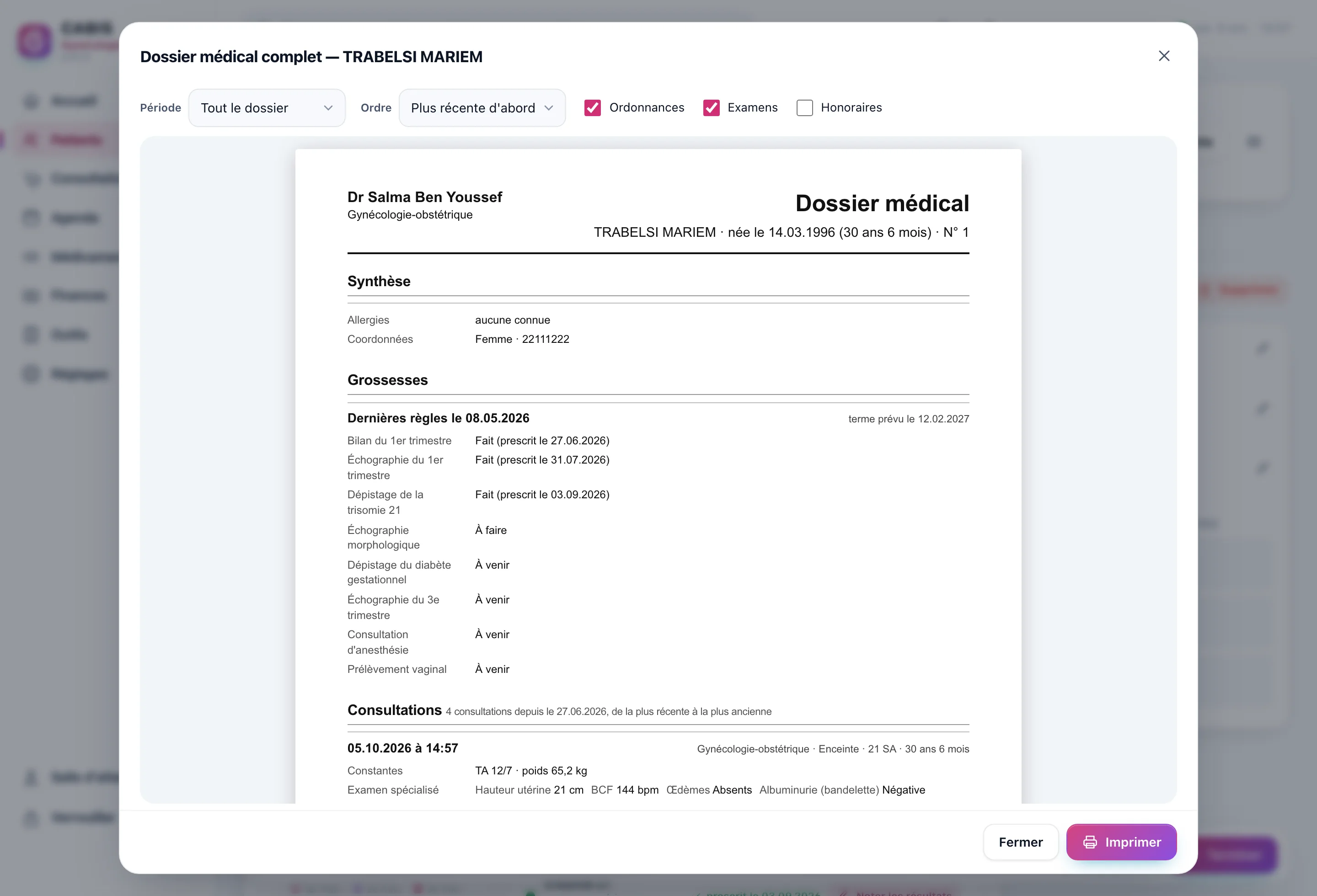 Dossier médical complet d'une patiente, prêt à imprimer